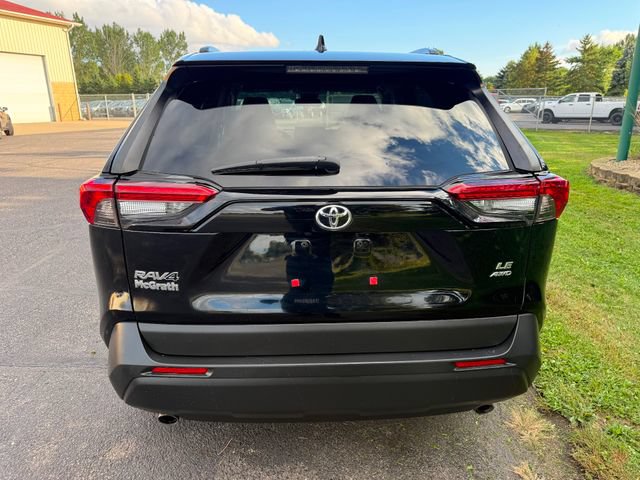 Used 2021 Toyota RAV4 LE w/ Carpet Mat Package (TMS) AWD/4WD image 2