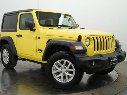 Used 2023 Jeep Wrangler Sport AWD/4WD image 3
