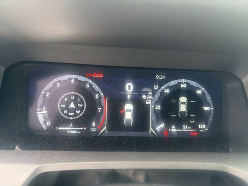 Used 2024 Toyota Tacoma TRD Off-Road AWD/4WD image 8