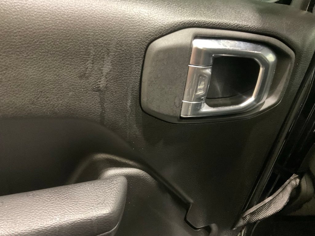 Used 2025 Jeep Gladiator Sport AWD/4WD image 10