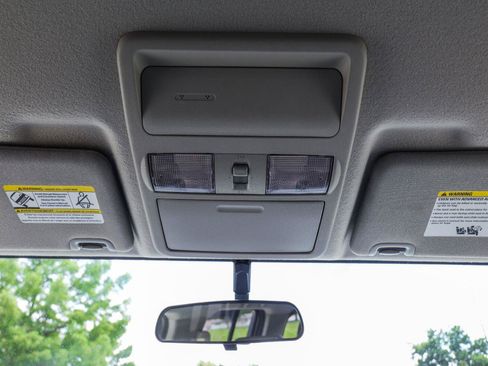 Used 2019 Nissan Frontier SV AWD/4WD image 29