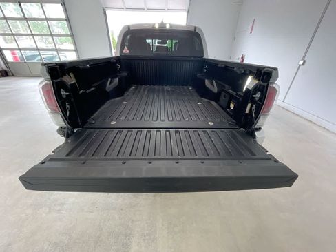 Used 2023 Toyota Tacoma TRD Off-Road w/ TRD Premium Off Road Package AWD/4WD image 24