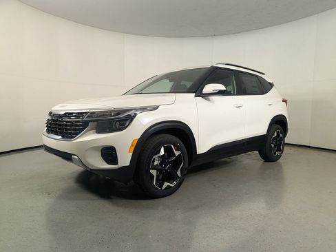 New 2026 Kia Seltos S image 3