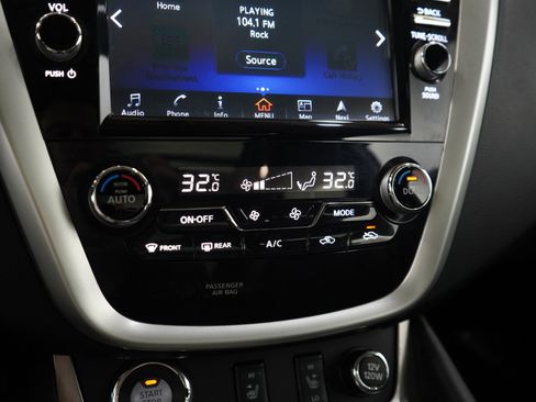 Used 2017 Nissan Murano SL image 23