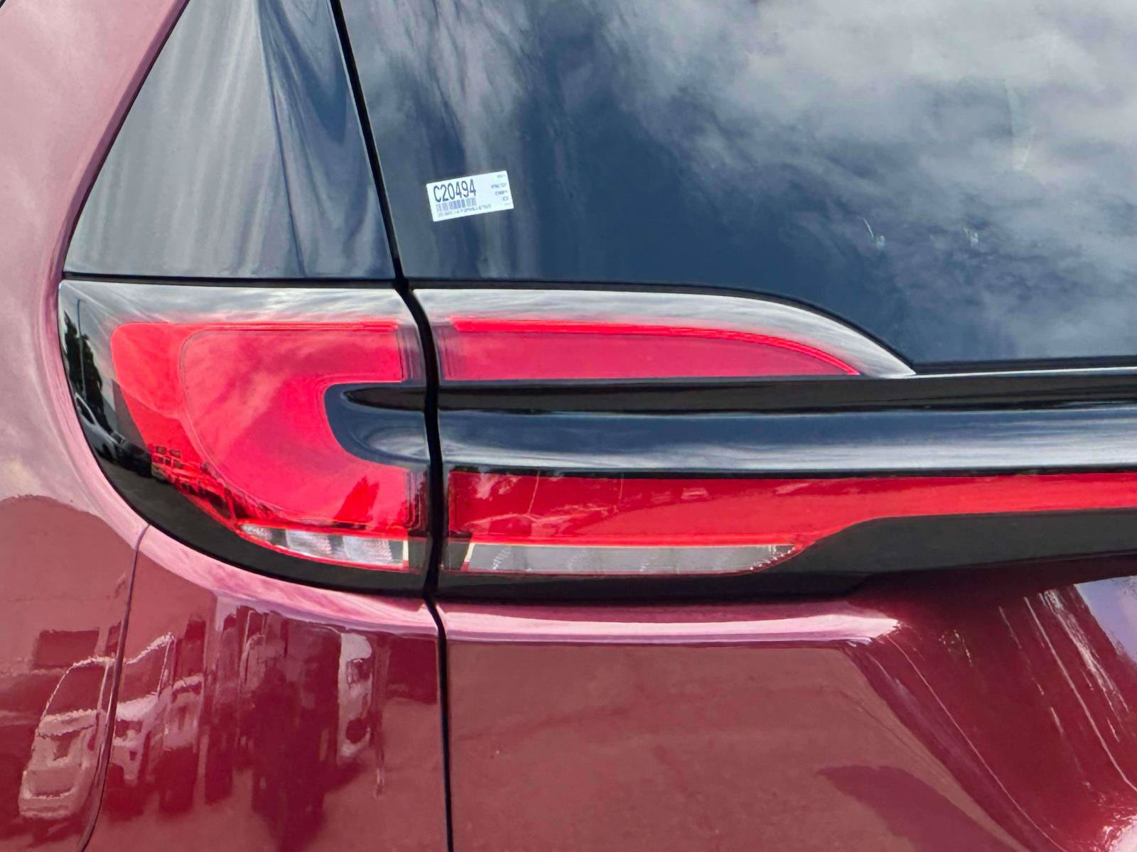 Used 2023 Chrysler Pacifica Limited w/ S Appearance Package FWD image 9