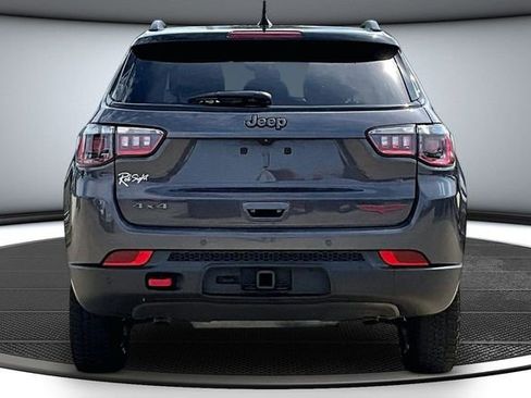 Used 2024 Jeep Compass Trailhawk w/ Trailhawk Convenience Group AWD/4WD image 5