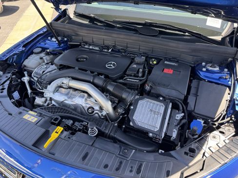 Used 2024 Mercedes-Benz GLB 250 image 39
