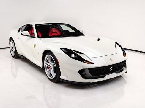 Certified 2019 Ferrari 812 Superfast RWD image 1