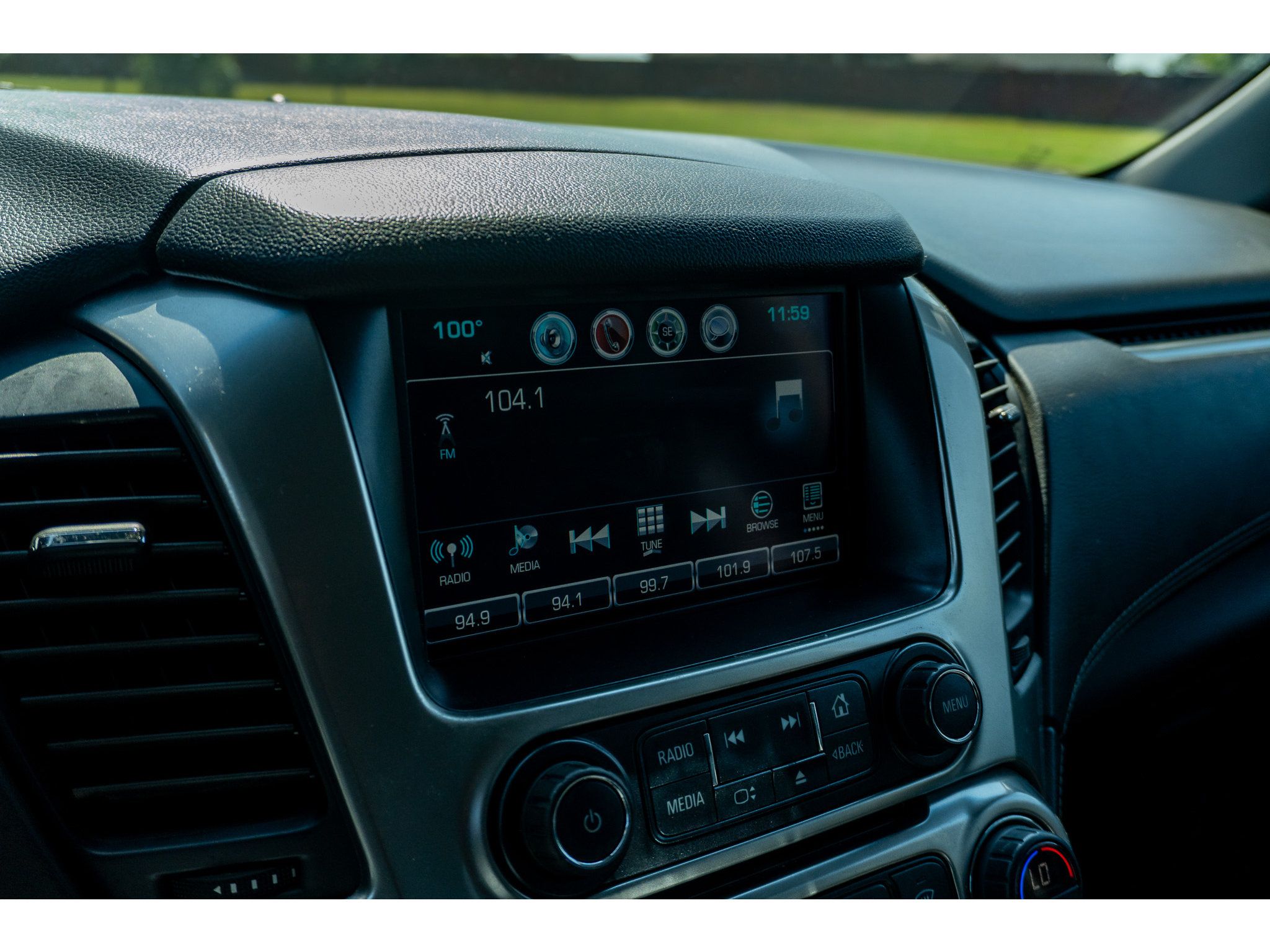 Used 2019 Chevrolet Tahoe LT w/ Z71 Midnight Edition AWD/4WD image 24