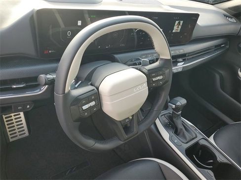 Certified 2025 Kia K4 GT-Line Turbo image 17