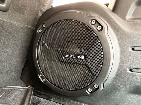 Used 2022 Jeep Wrangler Unlimited Rubicon w/ Steel Bumper Group image 31