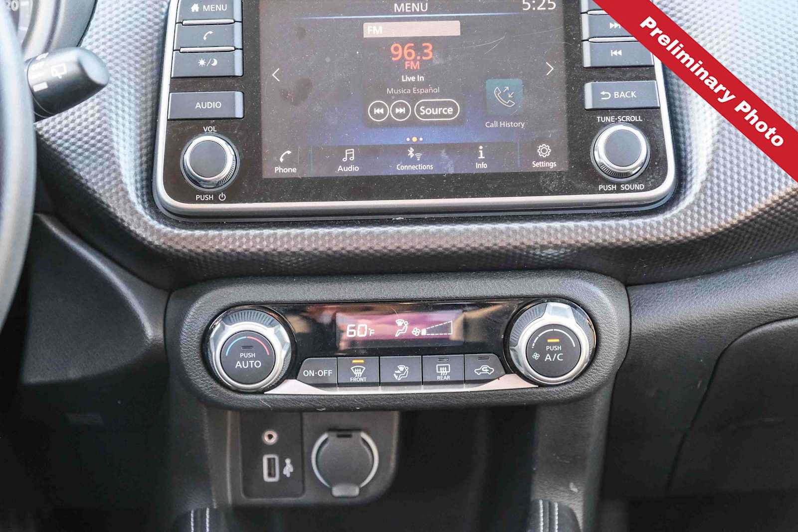 Used 2019 Nissan Kicks SV FWD image 11