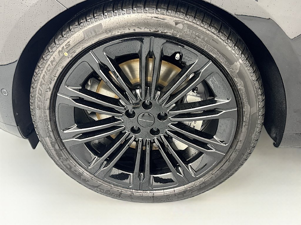 New 2026 Land Rover Range Rover Long Wheelbase SE AWD/4WD image 33
