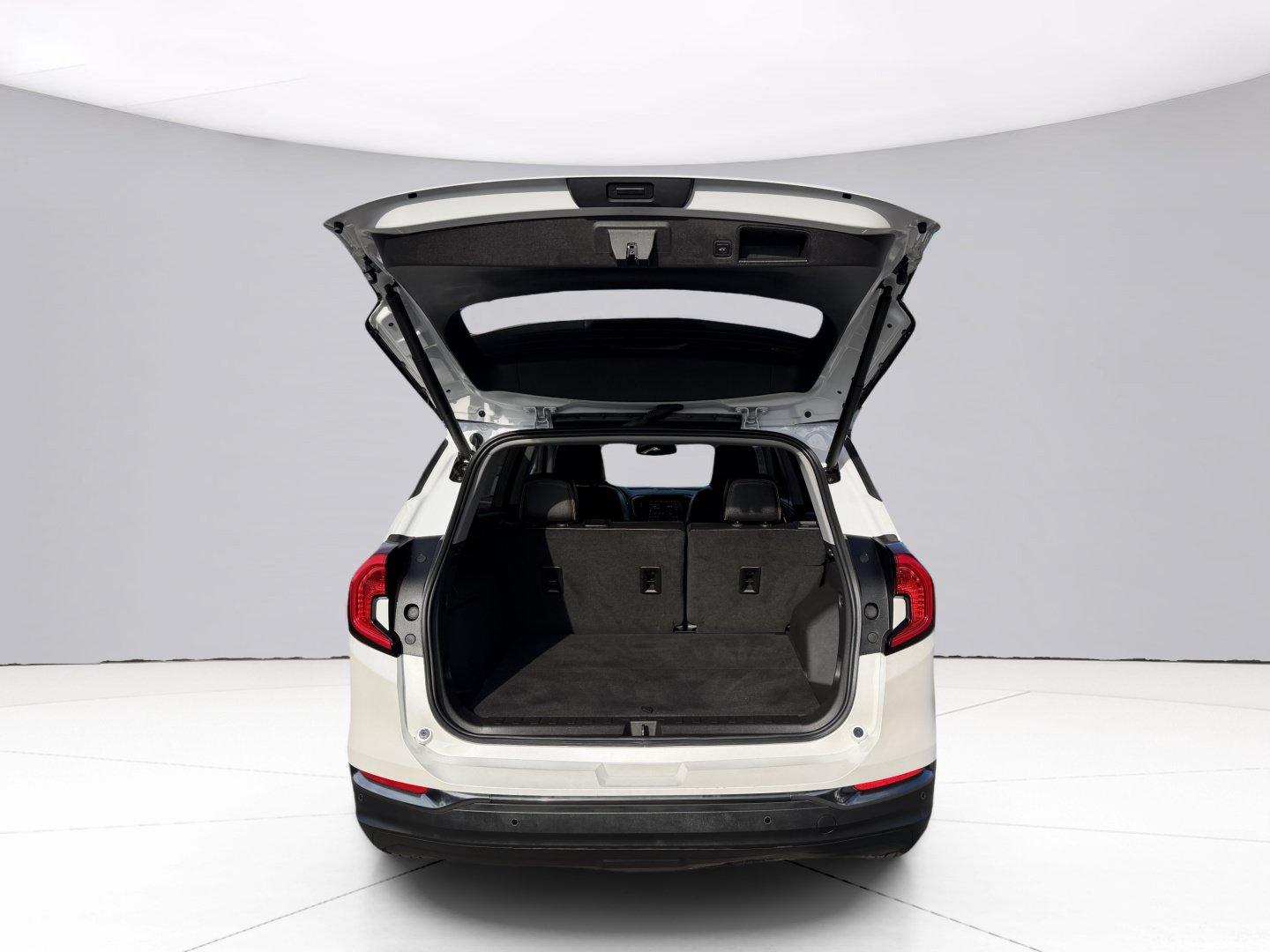 Used 2023 GMC Terrain AT4 w/ Infotainment Package II AWD/4WD image 14