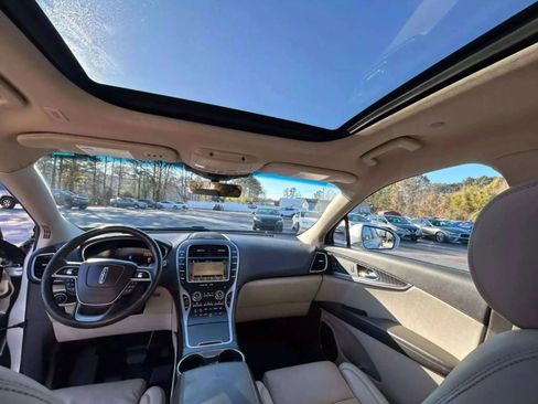 Used 2019 Lincoln Nautilus Reserve image 28