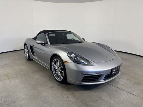 Certified 2018 Porsche 718 Boxster RWD image 9