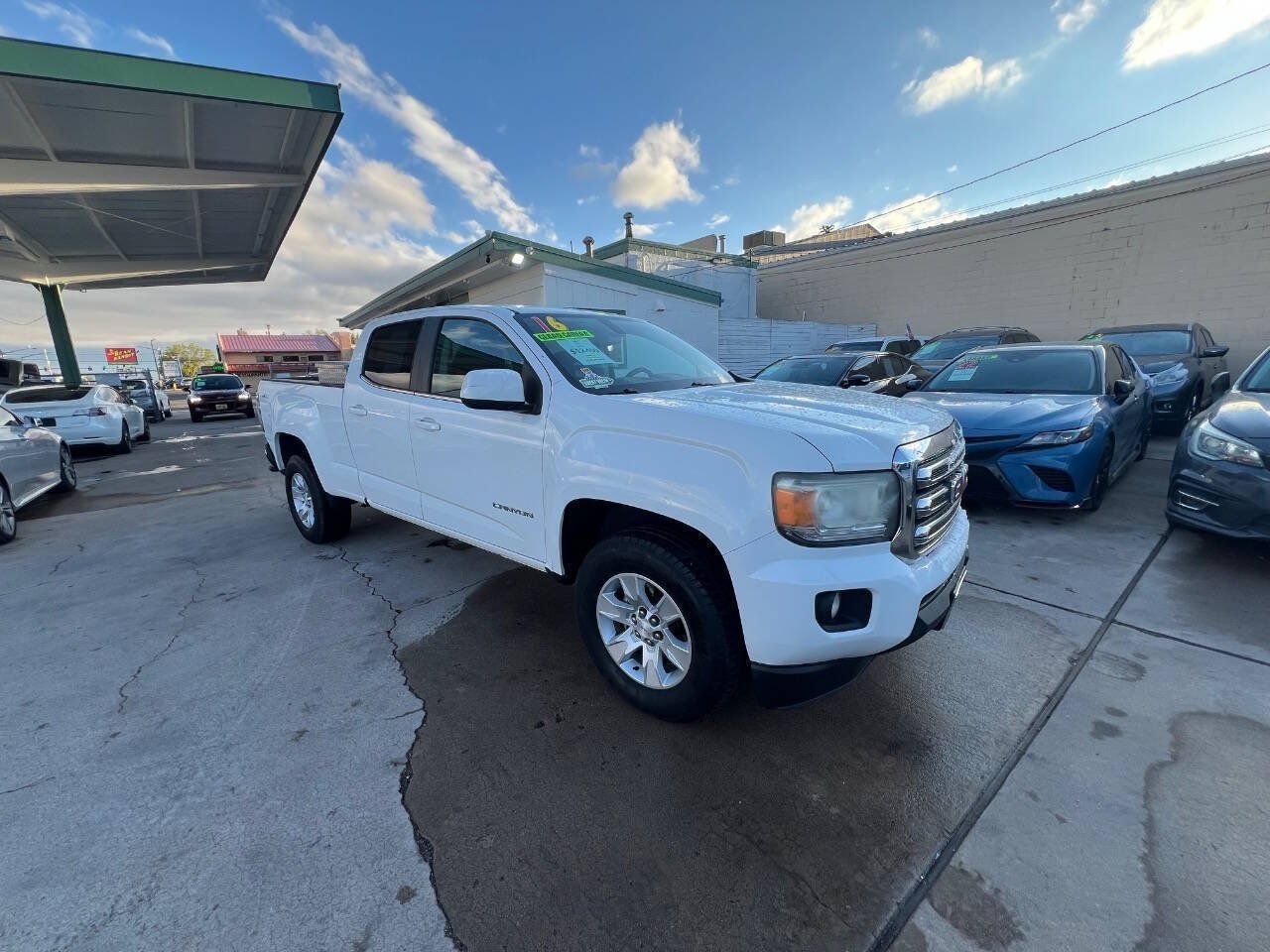 Used 2016 GMC Canyon SLE w/ SLE Convenience Package AWD/4WD image 3