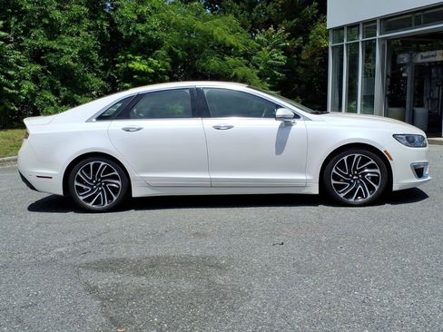 Used 2020 Lincoln MKZ Reserve w/ Luxury Package FWD image 6