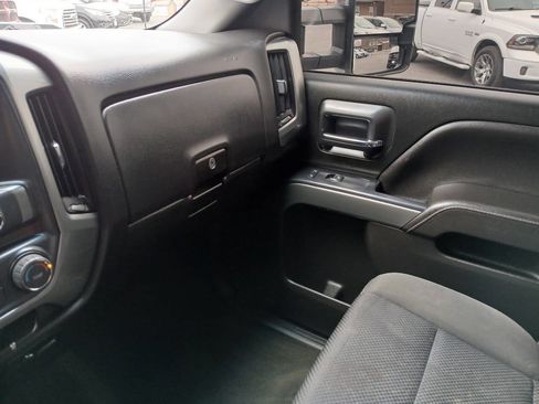 Used 2017 Chevrolet Silverado 1500 LT image 5