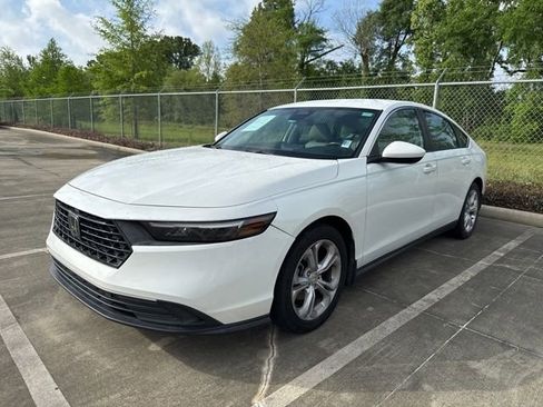 Used 2023 Honda Accord LX image 1