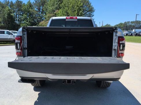Used 2022 RAM 2500 Laramie AWD/4WD image 16