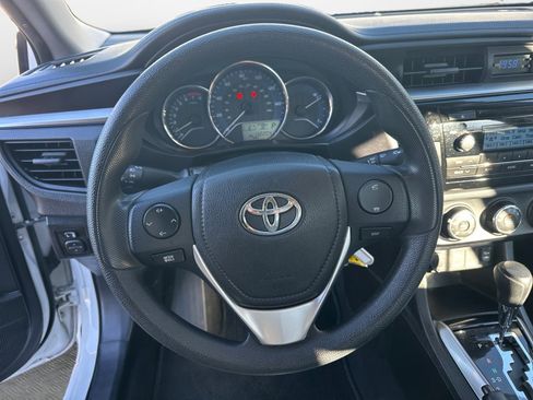Used 2015 Toyota Corolla L image 12