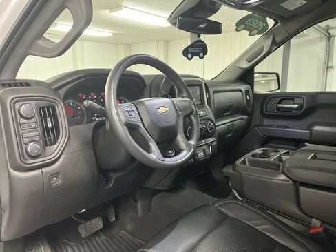 Certified 2023 Chevrolet Silverado 1500 Custom AWD/4WD image 10