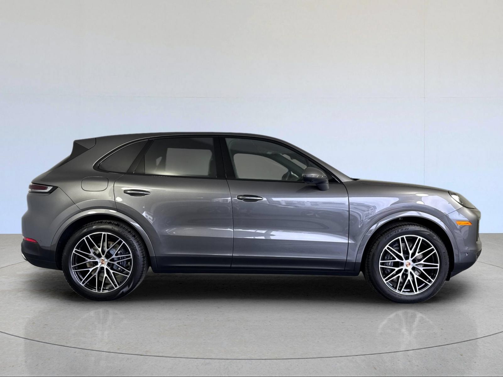 Certified 2026 Porsche Cayenne AWD/4WD image 9