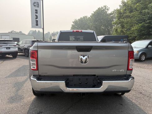 Used 2023 RAM 3500 Tradesman w/ Chrome Appearance Group AWD/4WD image 8