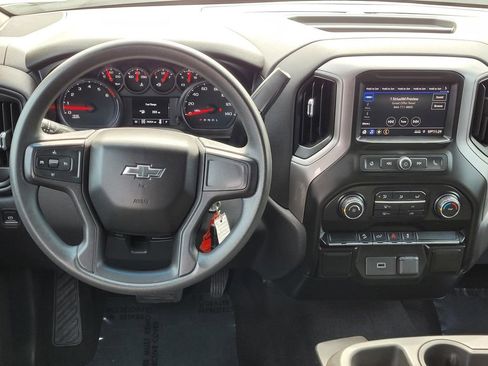 Used 2020 Chevrolet Silverado 1500 Custom Trail Boss w/ Custom Convenience Package image 16