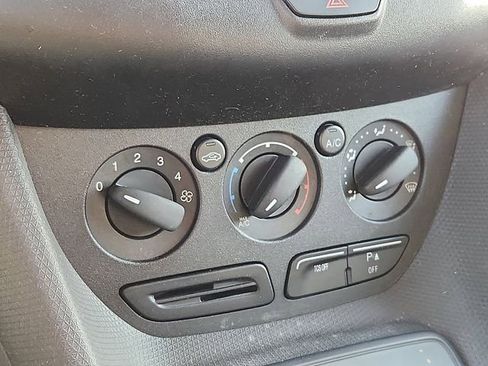 Used 2015 Ford Transit Connect XL image 16