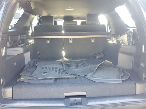 Used 2025 Toyota 4Runner TRD Off-Road Premium image 8