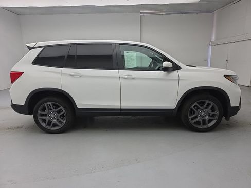 Used 2023 Honda Passport EX-L image 12
