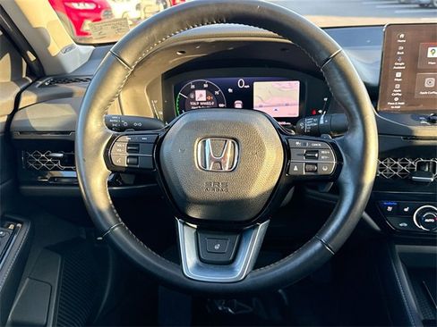 Used 2025 Honda Accord Touring image 25