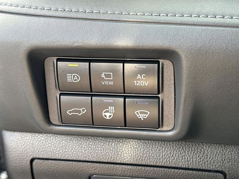 Used 2022 Toyota Highlander Platinum image 29