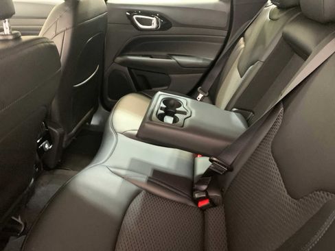 New 2026 Jeep Compass Latitude image 5