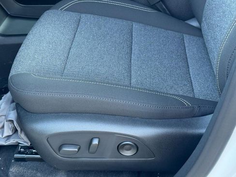 New 2026 GMC Acadia Elevation image 17