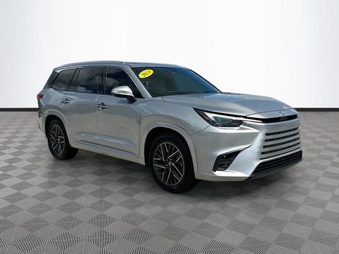 Used 2024 Lexus TX 350 AWD w/ Technology Package image 3