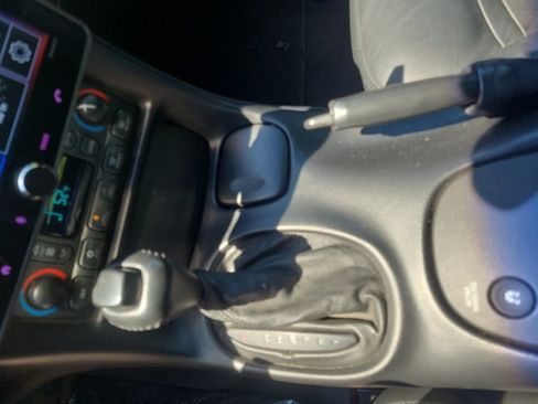Used 2002 Chevrolet Corvette Convertible w/ Preferred Equipment Group2 RWD image 15