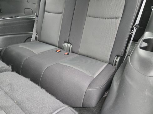 Used 2017 Nissan Pathfinder SV FWD image 26