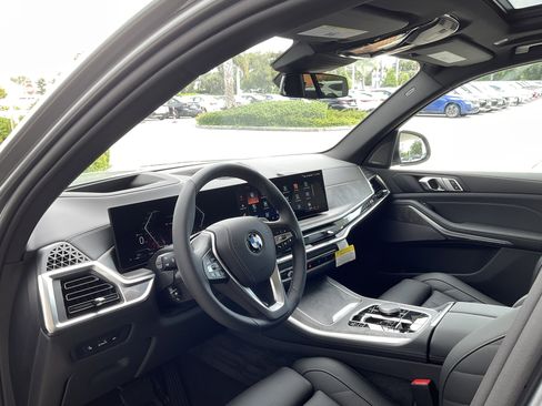 New 2026 BMW X5 sDrive40i w/ Premium Package image 9