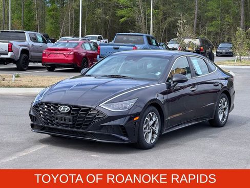 Used 2023 Hyundai Sonata SEL FWD image 2