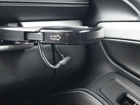 Used 2025 Porsche 718 Cayman image 19