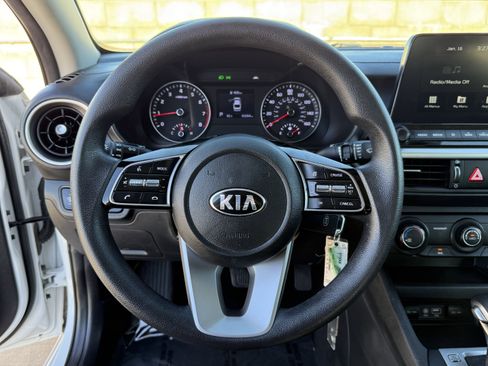 Used 2021 Kia Forte LXS image 19