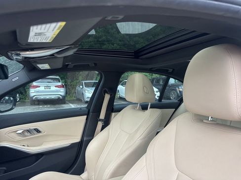 Used 2019 BMW 330i Sedan w/ Convenience Package RWD image 19