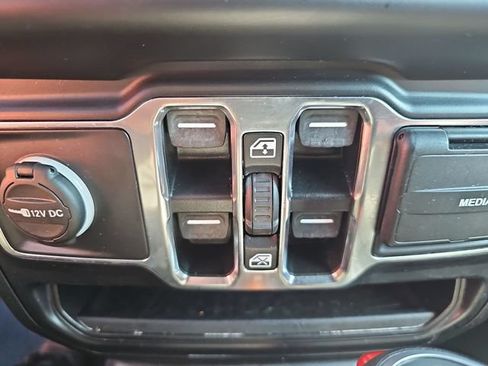 Used 2022 Jeep Wrangler Unlimited Sport AWD/4WD image 27