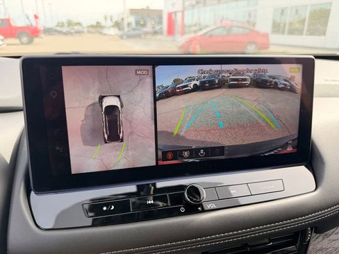 New 2026 Nissan Rogue Platinum AWD/4WD image 9