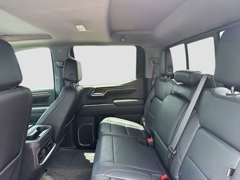 Used 2024 GMC Sierra 1500 SLT AWD/4WD image 25