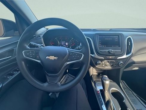 Used 2020 Chevrolet Equinox LT image 23