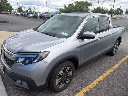 Used 2017 Honda Ridgeline RTL-E image 2